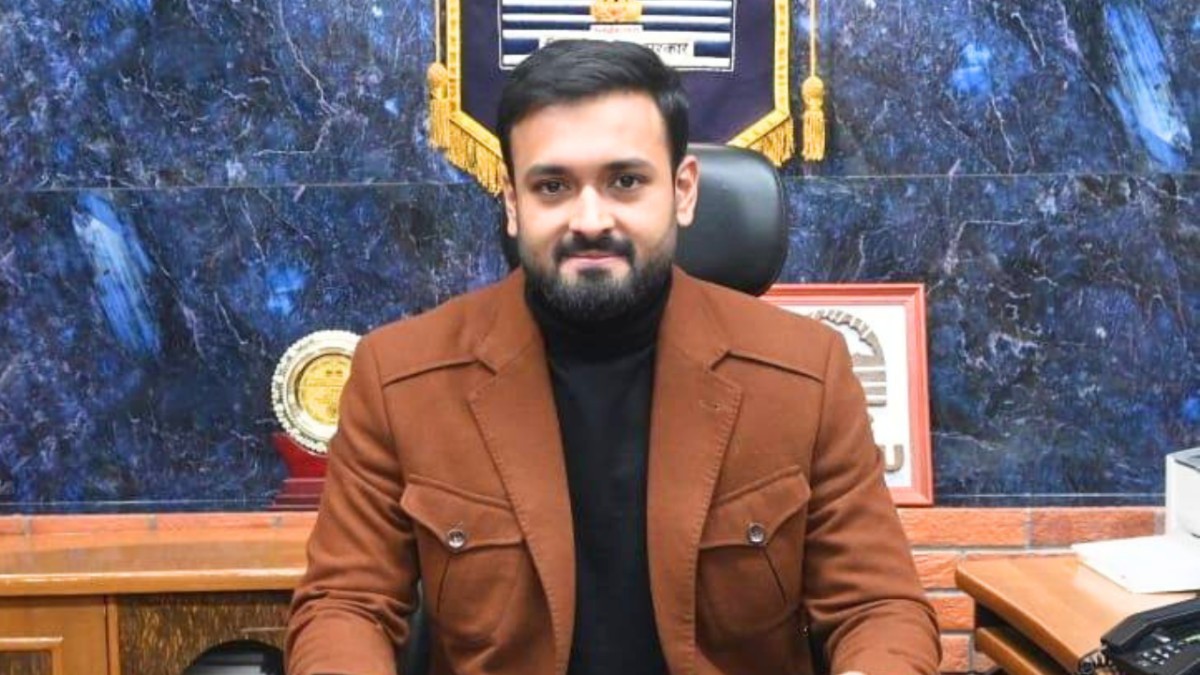 Himachal Pradesh : Youngest Collector of the State