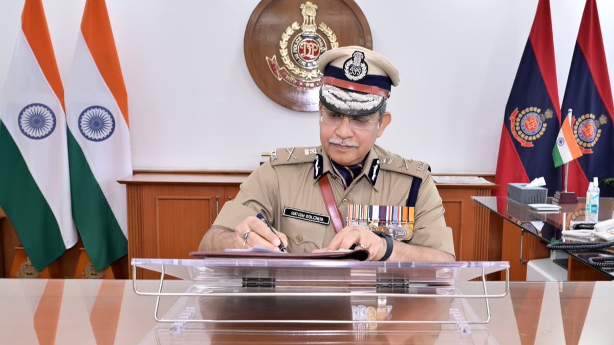 How long will the ex-CP be kept on the waiting list?