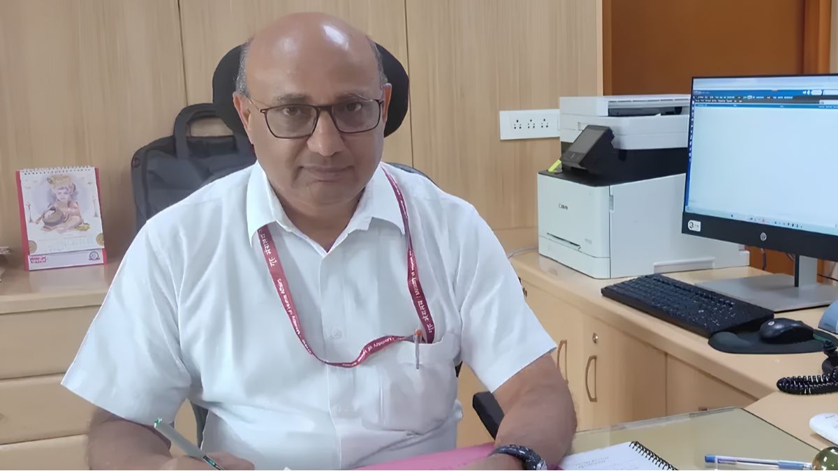 Kakadia is now DG, Directorate of Publications Division