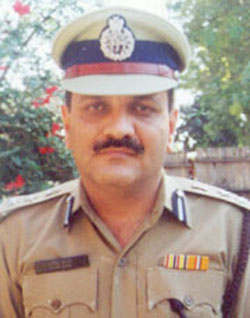 UPSC shortlists three names to consider for DGP post in UP