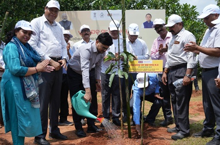 OMC plants 1 lakh trees under â€˜Ek Ped Maa ke Naam 2.0â€™ on PM's Birthday
